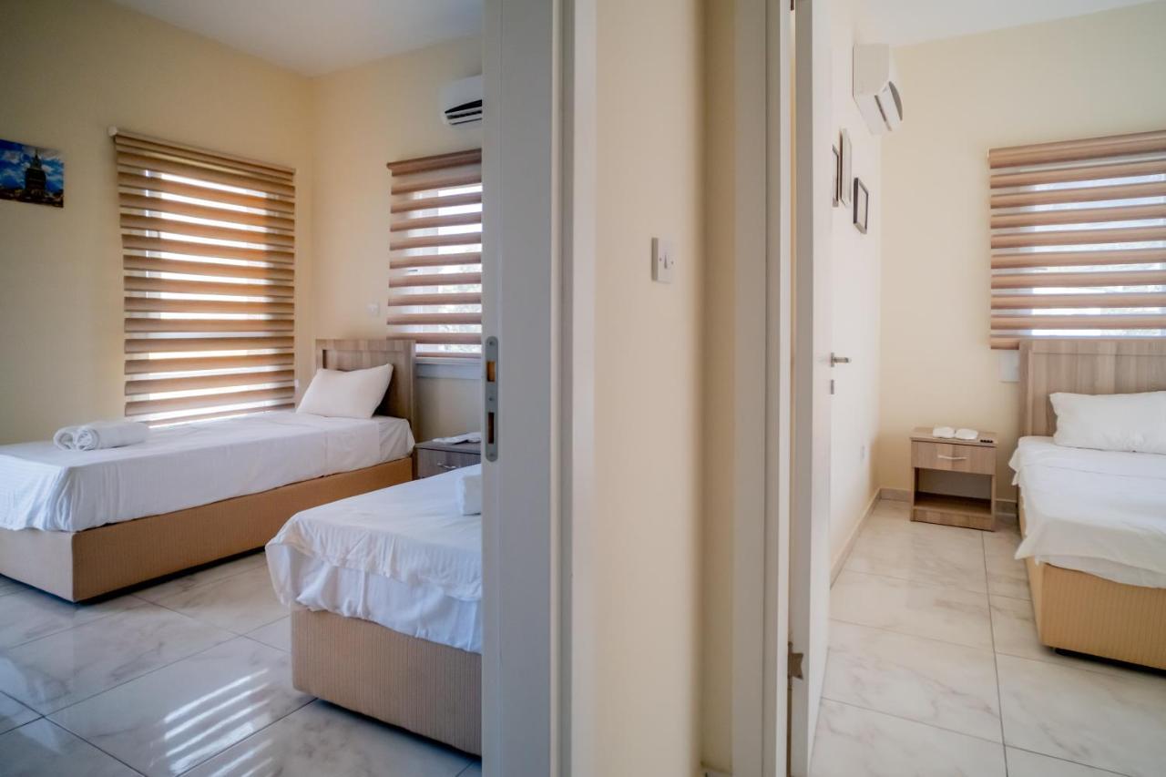 Spacious Two-Bedroom Apartment In Amazing Residence Escape Homes キレニア エクステリア 写真