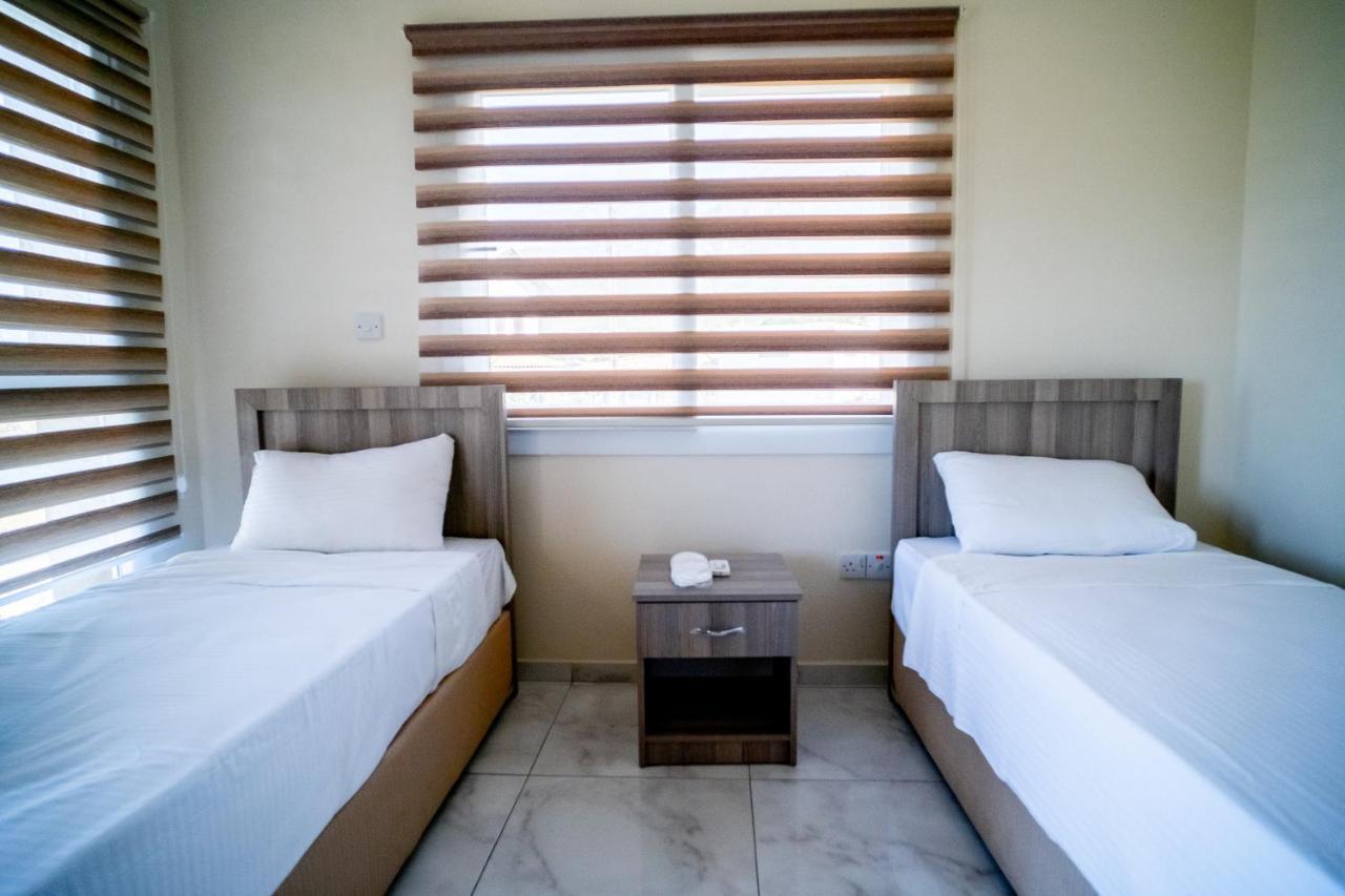 Spacious Two-Bedroom Apartment In Amazing Residence Escape Homes キレニア エクステリア 写真